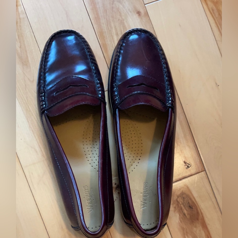 Leather shoes
